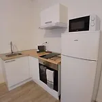 Appartement T1 Orchidée Centre Ville, Stationnement Gratuit Et Proche Tram *