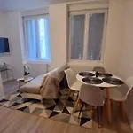 Appartement T1 Orchidée Centre Ville, Stationnement Gratuit Et Proche Tram *